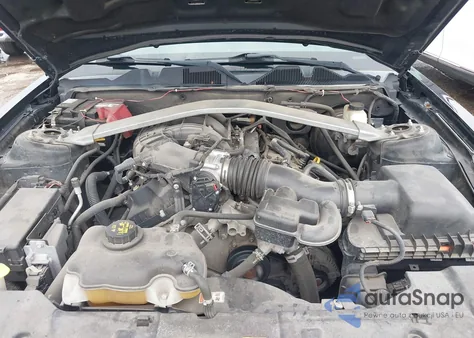 2014 Ford Mustang V6 Premium from USA, damaged, VIN 1ZVBP8EM6E5210950